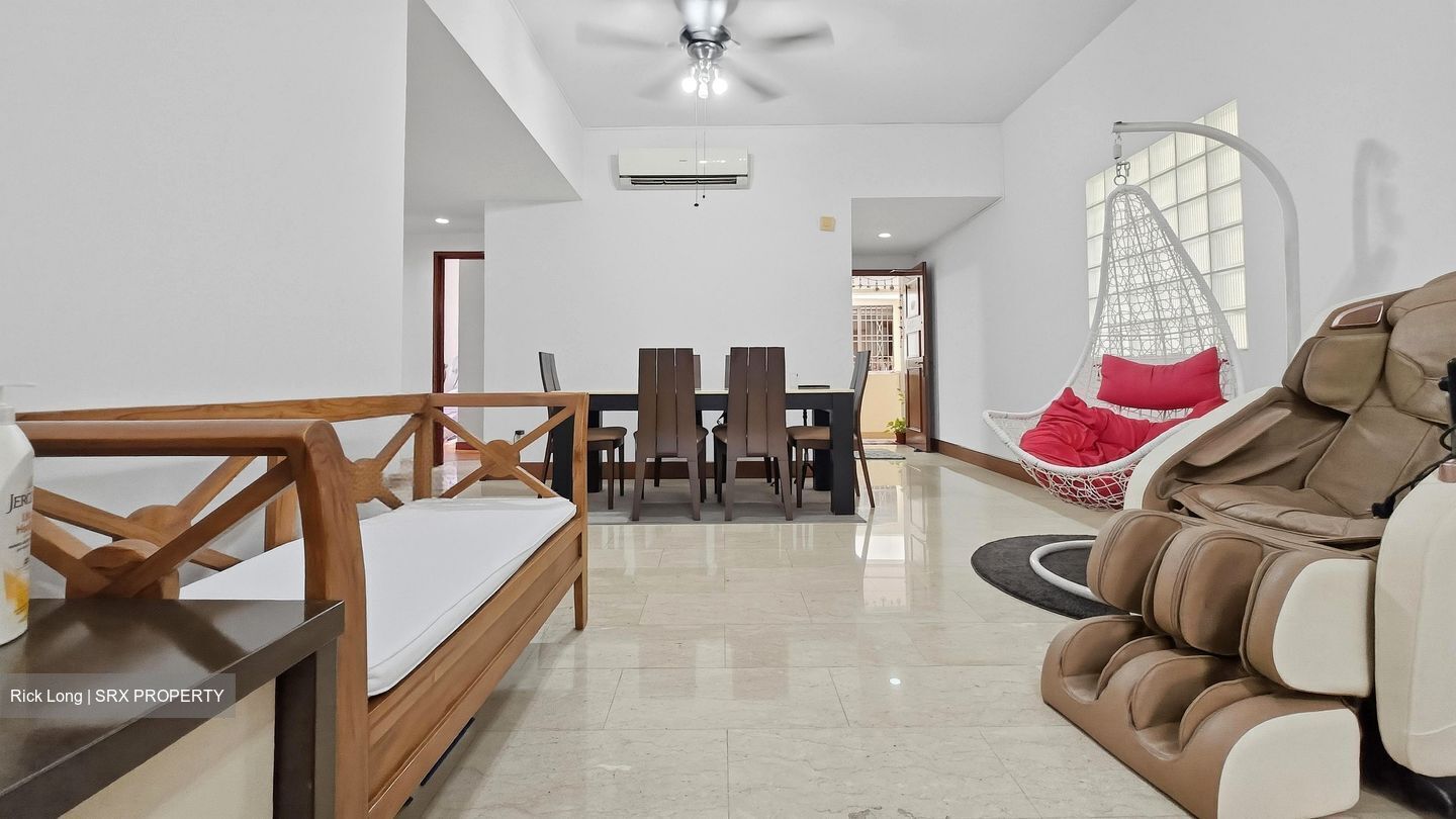 Seletaris (D27), Condominium #528805261